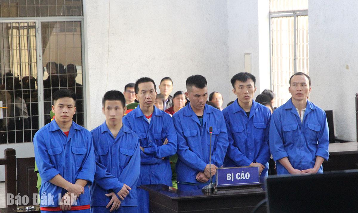 Bài học từ một phiên tòa