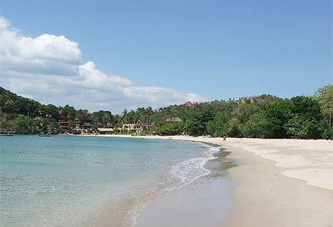 Ko Lanta là hòn đảo xinh đẹp nằm ở tỉnh Krabi thuộc miền nam Thái Lan. Các bãi tắm không quá đông đúc và bạn còn có cơ hội thử trò lặn biển và khám phá cuộc sống trong lòng đại dương.