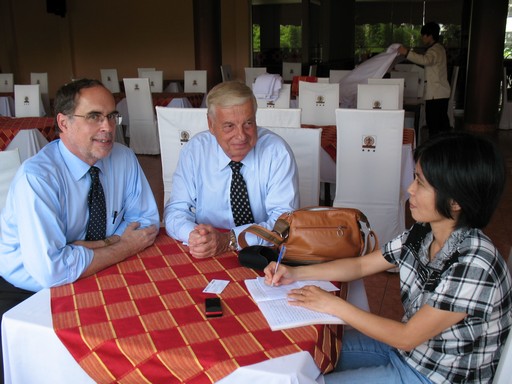 Ông Ed trả lời phỏng vấn