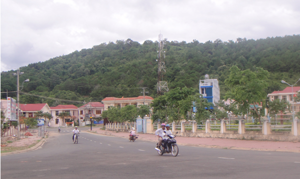 Từ khi thực hiện  Nghị quyết 10-NQ/TW của Bộ chính trị, diện mạo huyện Lak đã có nhiều sự đổi thay