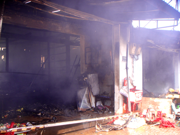 Hiện trường một vụ hỏa hoạn do rò khí gas tại TP. Buôn Ma Thuột