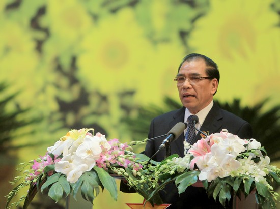 Tổng Bí thư Nông Đức Mạnh phát biểu tại Đại hội