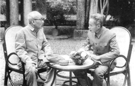 Bác Hồ và Thủ tướng Phạm Văn Đồng. (Ảnh: Tư liệu)