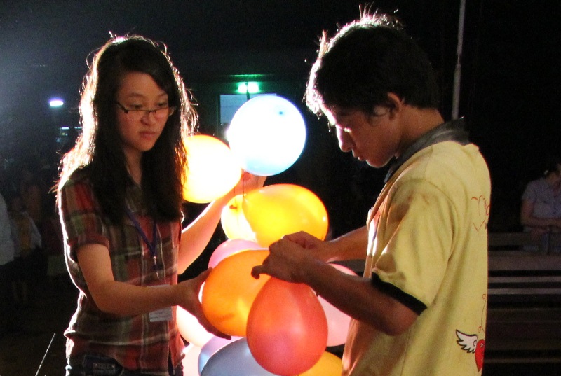 Chuẩn bị cho đêm giao lưu văn nghệ