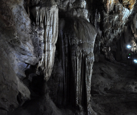 Nhờ được bảo vệ khá tốt nên các nhũ đá trong động vẫn tiếp tục phát triển theo thời gian