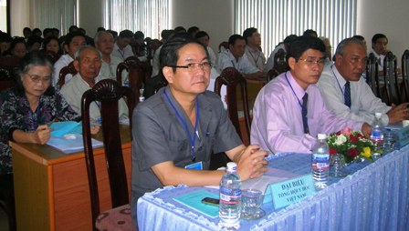 Các đại biểu về dự Đại hội Hội Y dược học tỉnh lần thứ 2