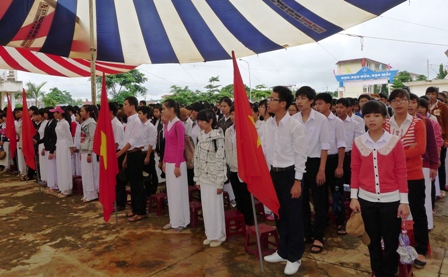 Hơn 800 HS Trường THPT Thực hành Cao Nguyên trong Lễ khai giảng