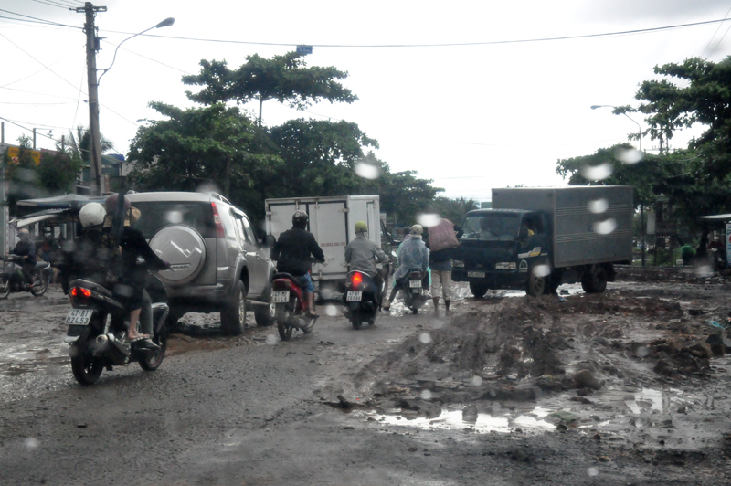 khiến đoạn đường này nay lại đâu vào đó