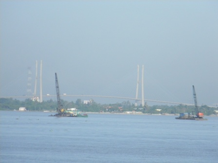 Cầu Mỹ Thuận...
