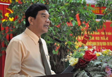 Phó Bí thư Thường trực Tỉnh ủy Hoàng Trọng Hải phát biểu tại buổi gặp mặt