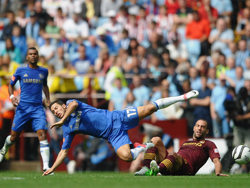 Cuộc đối đầu giữa Chelsea và Man City luôn diễn ra hết sức quyết liệt