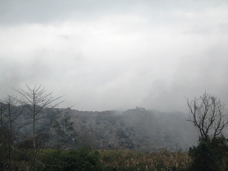 Khói mù mịt gây ô nhiễm môi trường