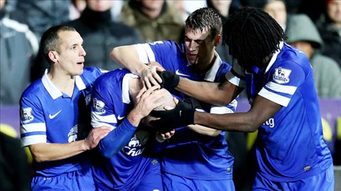 Everton đang khiến cuộc đua đến chức vô địch thêm phần hấp dẫn