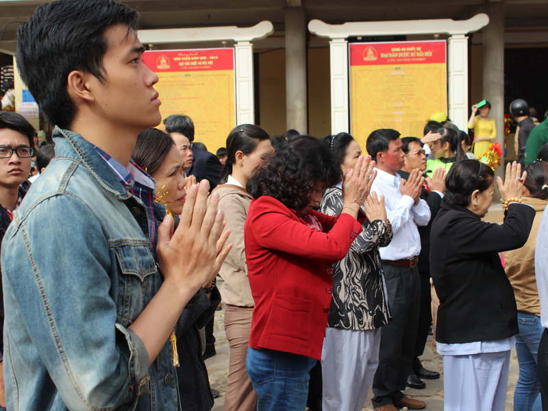 Cầu mong một năm mới đầy bình an