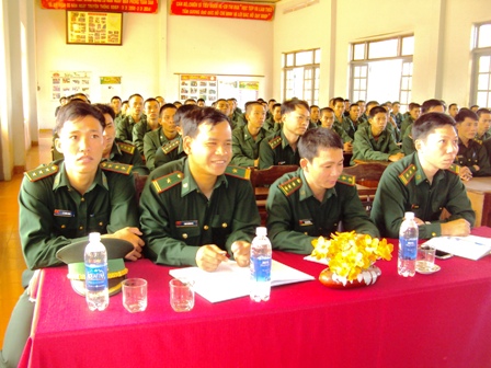 Quanh cảnh lễ khai giảng.