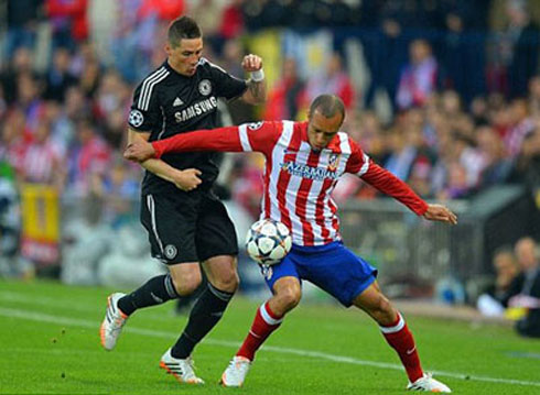 Sự chặt chẽ khiến chân sút của hai bên không có nhiều cơ hội