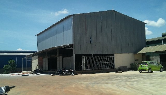 Toàn cảnh nhà kho của Công ty TNHH Thương mại và Dịch vụ Viên Nguyên nơi xảy ra vụ nổ.