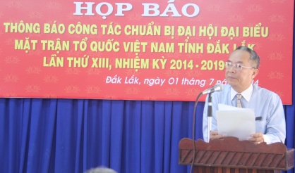 Phó Chủ tịch Ủy ban MTTQ tỉnh  thông báo công tác chuẩn bị cho Đại hội