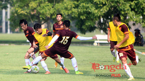 Đội tuyển Việt Nam tập luyện hăng say trước giờ G