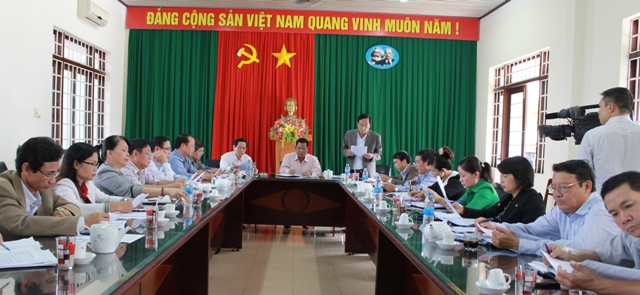 Quang cảnh cuộc họp.