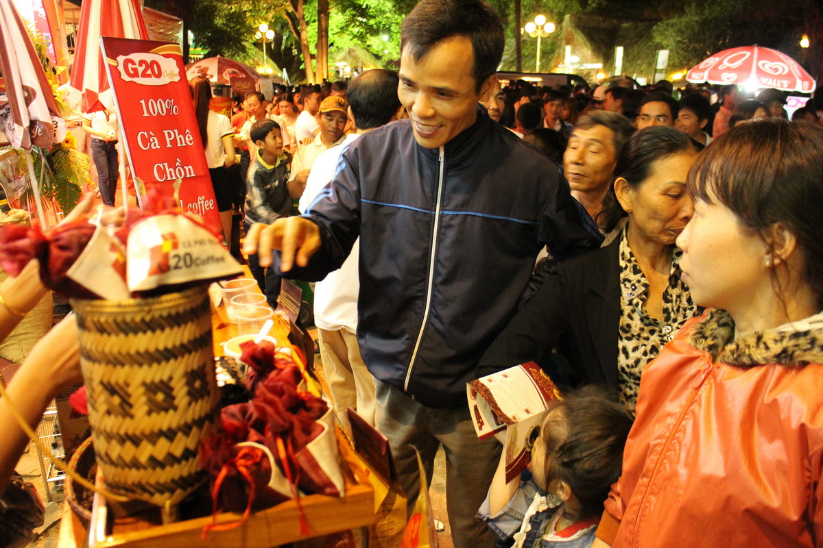 Đến với Hội chợ - Triển lãm