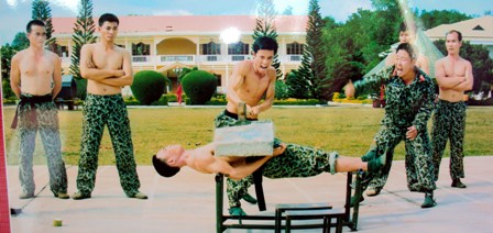 Biểu diễn võ chiến đấu của bộ đội Lữ đoàn Đặc công 198.