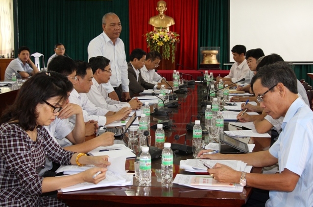 Quang cảnh buổi làm việc