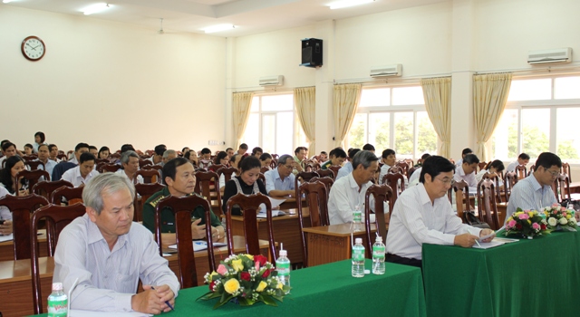 Hội nghị Báo cáo viên Tỉnh ủy tháng 8 -2016.  Ảnh: Duy Tiến