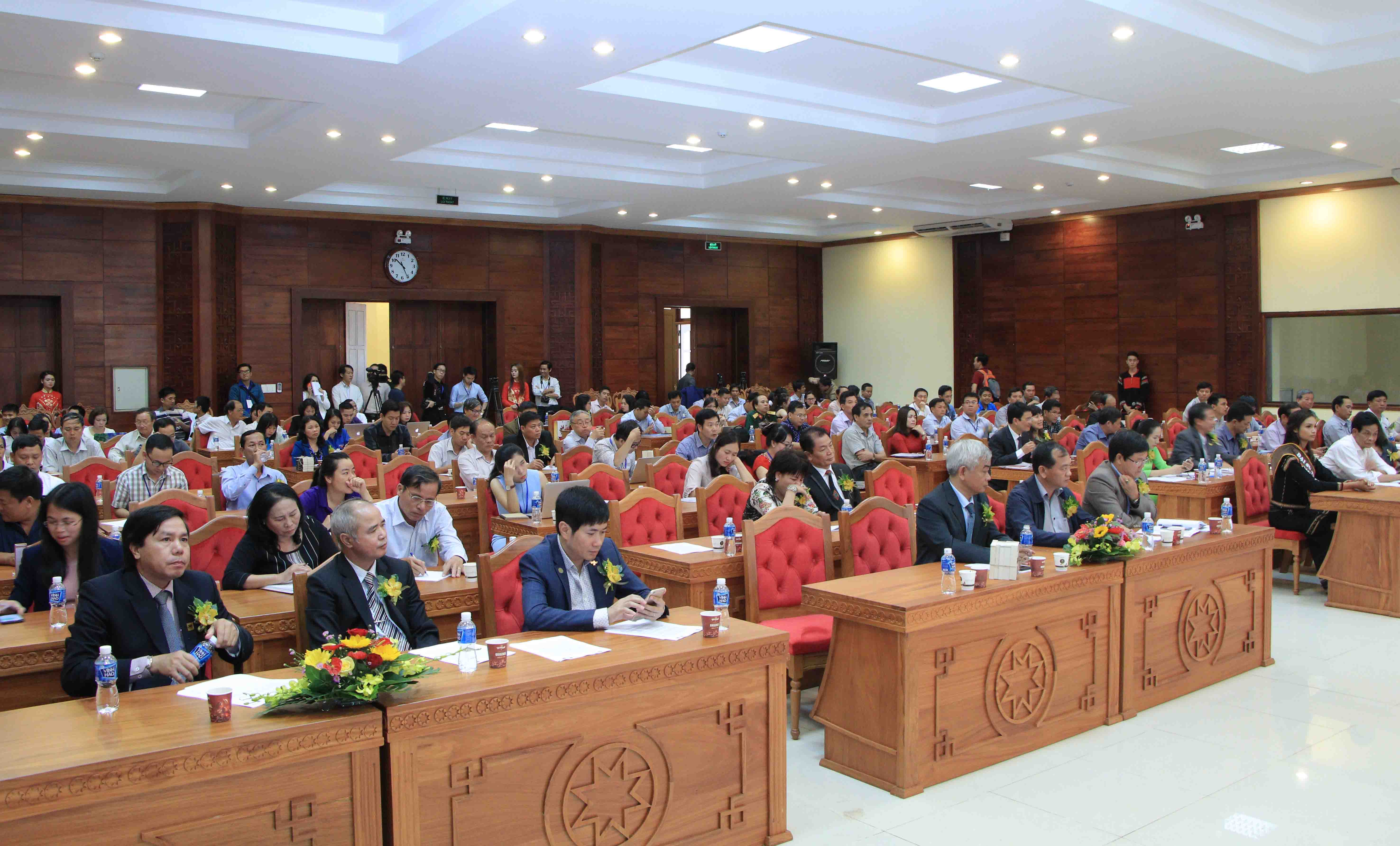 Quang cảnh buôi họp báo