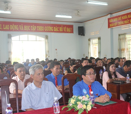 Các đại biểu cùng ôn lại truyền thống 87 năm thành lập Đoàn