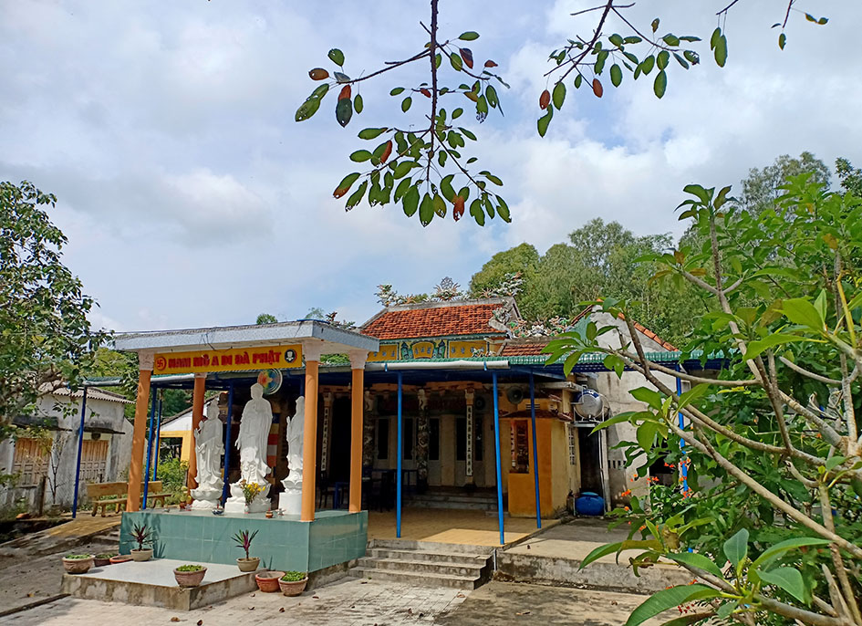 Chánh điện chùa Diêm Điền.