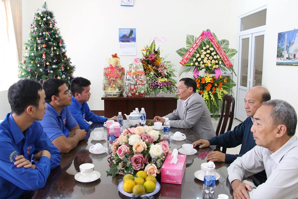 Đoàn thăm và chúc mừng Ban đại diện Tin lành tỉnh