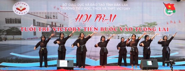 Một tiết mục văn nghệ chào mừng Hội trại.