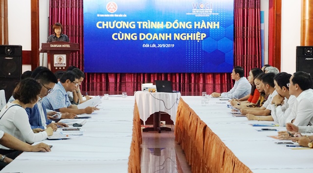Các đại biểu tham dự Chương trình.