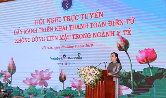 Bộ trưởng Bộ Y tế Nguyễn Thị Kim Tiến phát biểu tại hội nghị