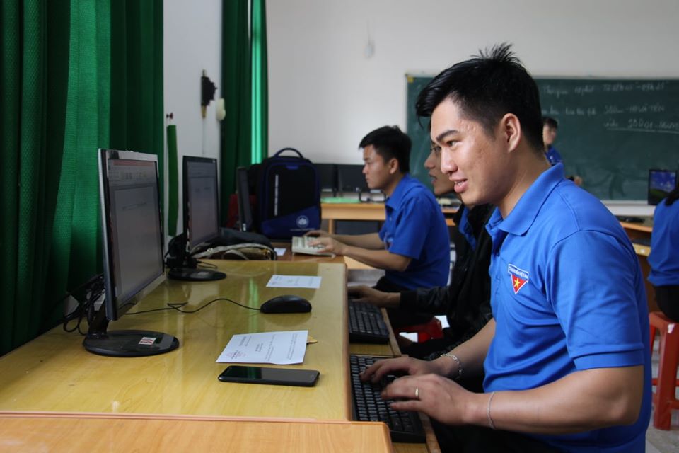 Các thí sinh tham gia phần thi