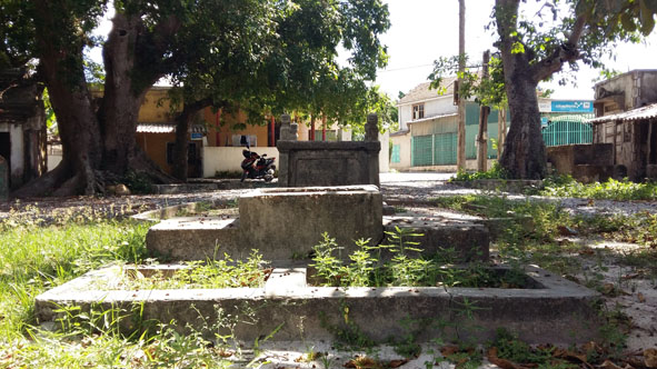 Giếng Chăm cổ ở làng Pháp Kệ, xã Quảng Phương (huyện Quảng Trạch).