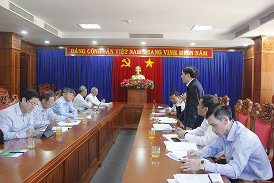 Quang cảnh buổi làm việc