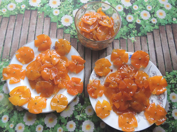 Hấp dẫn món xí muội quật.